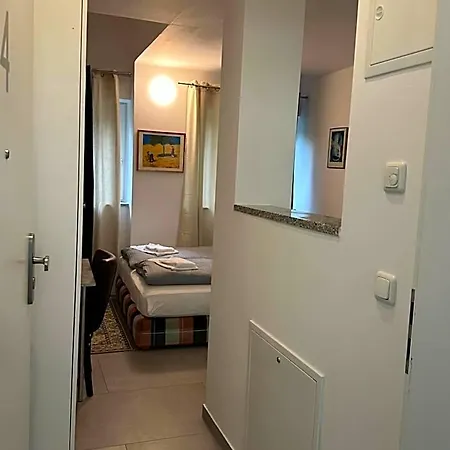 Estelada - Bogenhausen Apart Otel Münih